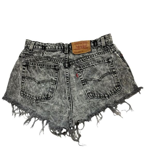 Ladies Vintage (1994) Levi’s 551 Black Wash Cut Off Distressed Short Size 12 - Picture 12 of 12